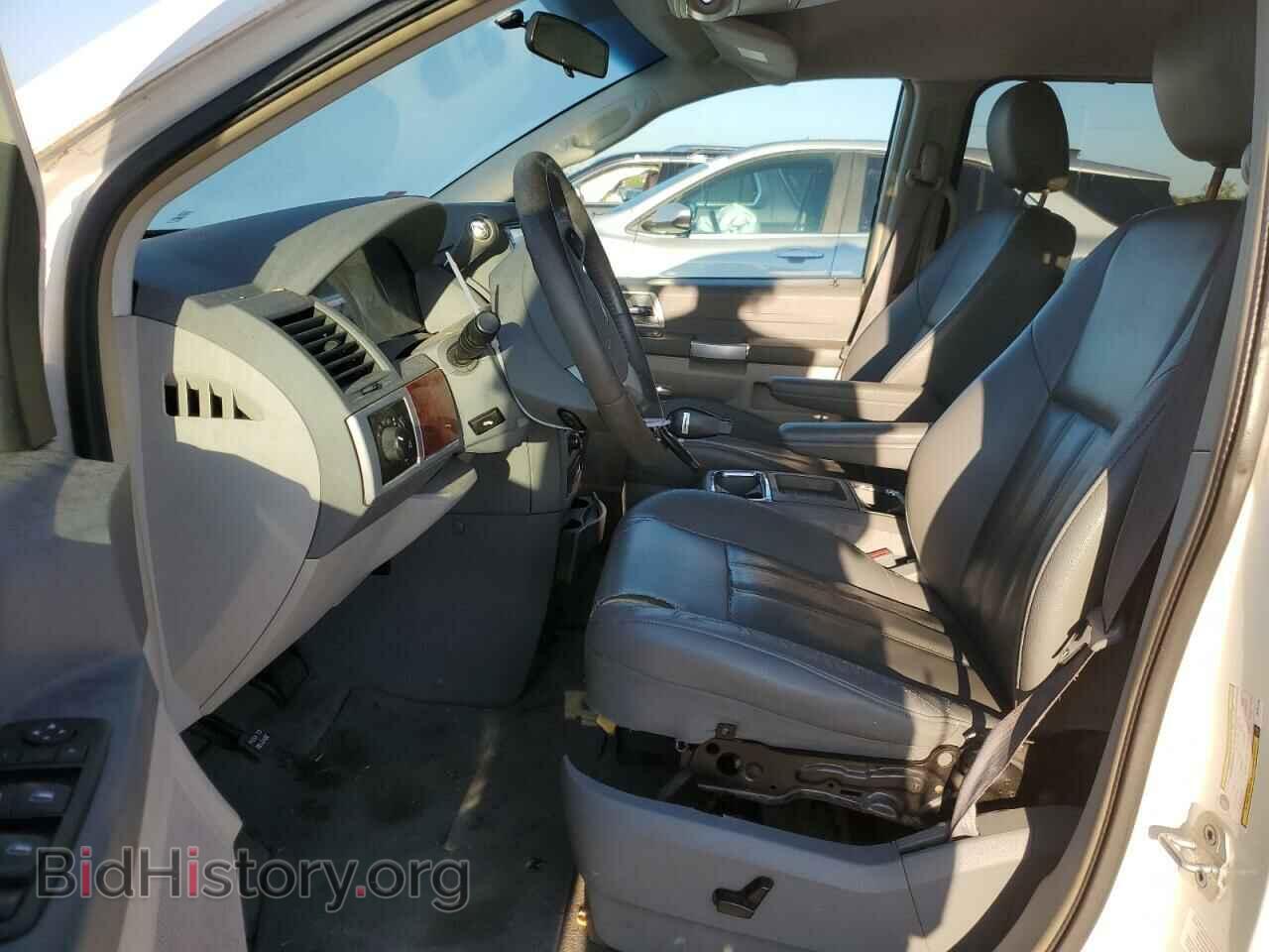 2008 CHRYSLER MINIVAN - VIN: 2A8HR54P48R757796 - Фото 7