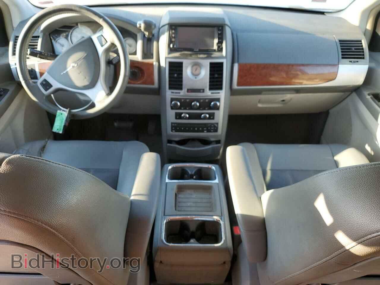 2008 CHRYSLER MINIVAN - VIN: 2A8HR54P48R757796 - Фото 8