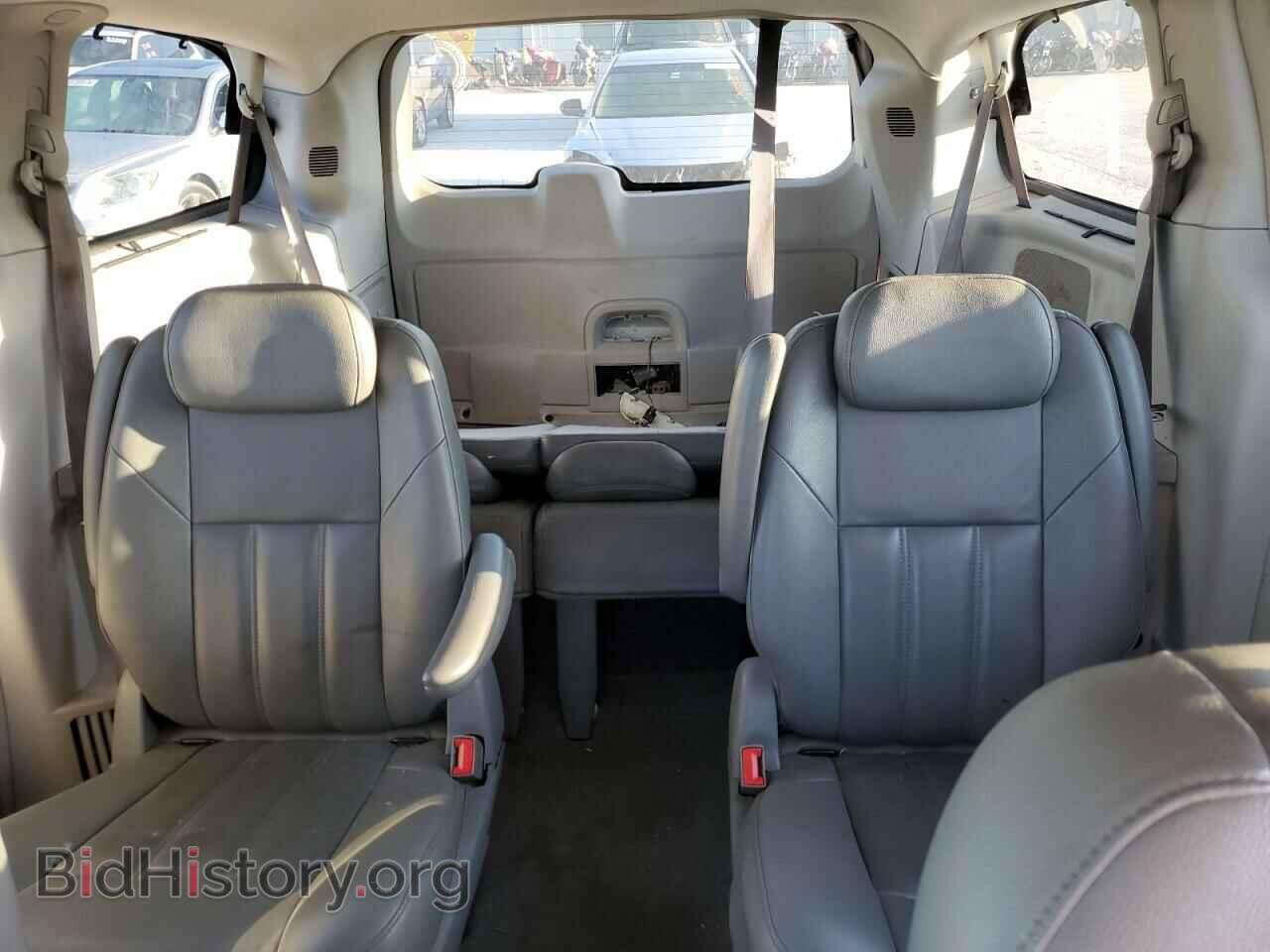 2008 CHRYSLER MINIVAN - VIN: 2A8HR54P48R757796 - Фото 10