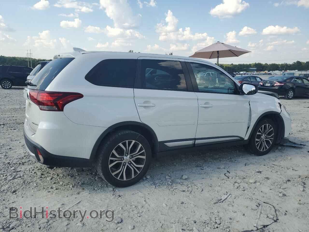 2017 MITSUBISHI OUTLANDER - VIN: JA4AD2A38HZ063247 - Фото 3