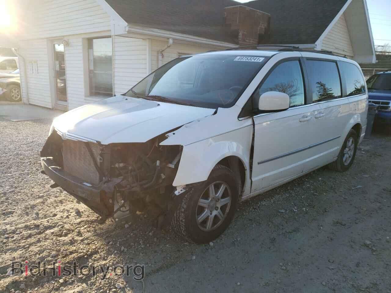 2010 CHRYSLER MINIVAN - VIN: 2A4RR5DX9AR241798 - Фото 2