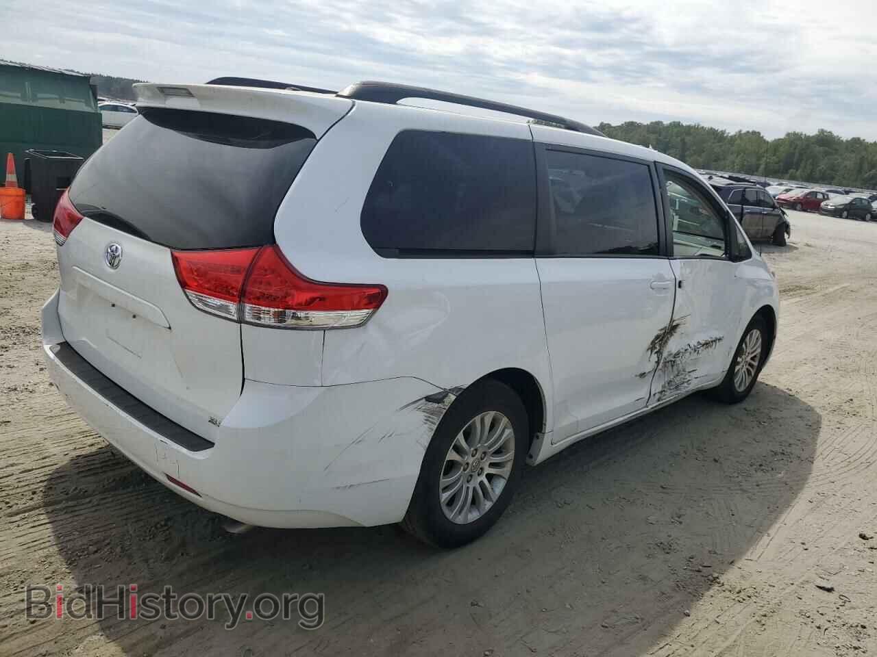 2012 TOYOTA All Models - VIN: 5TDYK3DC1CS272240 - Фото 3