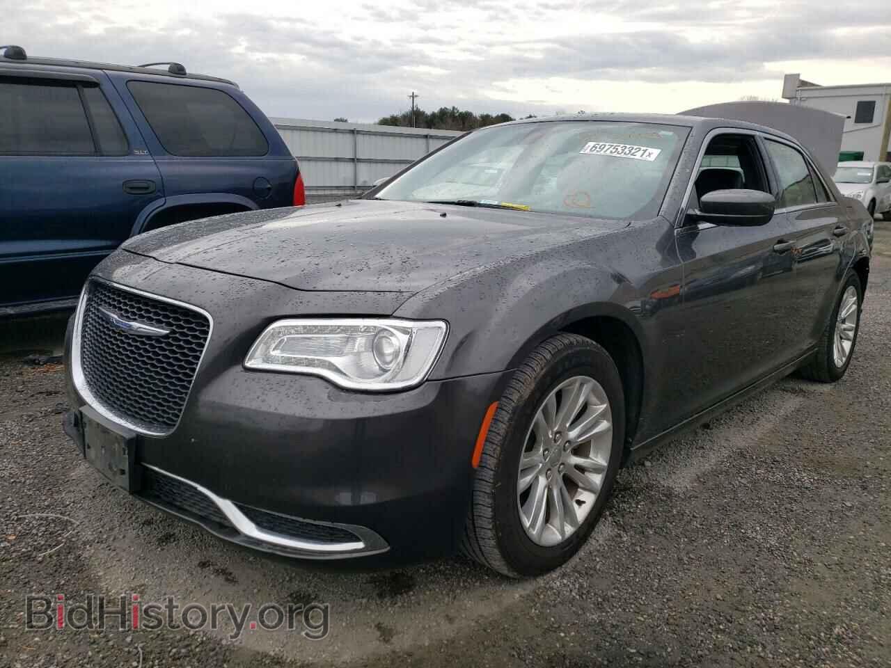 2017 CHRYSLER 300 - VIN: 2C3CCAAG6HH570408 - Фото 2