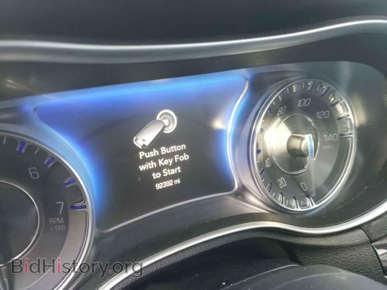 2017 CHRYSLER 300 - VIN: 2C3CCAAG6HH570408 - Фото 8