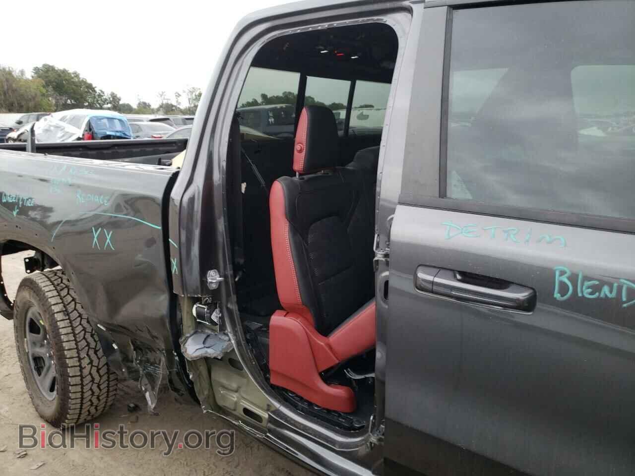 2019 RAM 1500 - VIN: 1C6RRFEG1KN841909 - Фото 9
