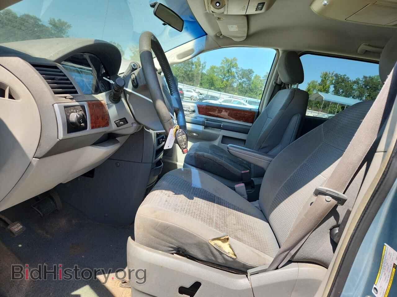 2009 CHRYSLER MINIVAN - VIN: 2A8HR541X9R584797 - Фото 7
