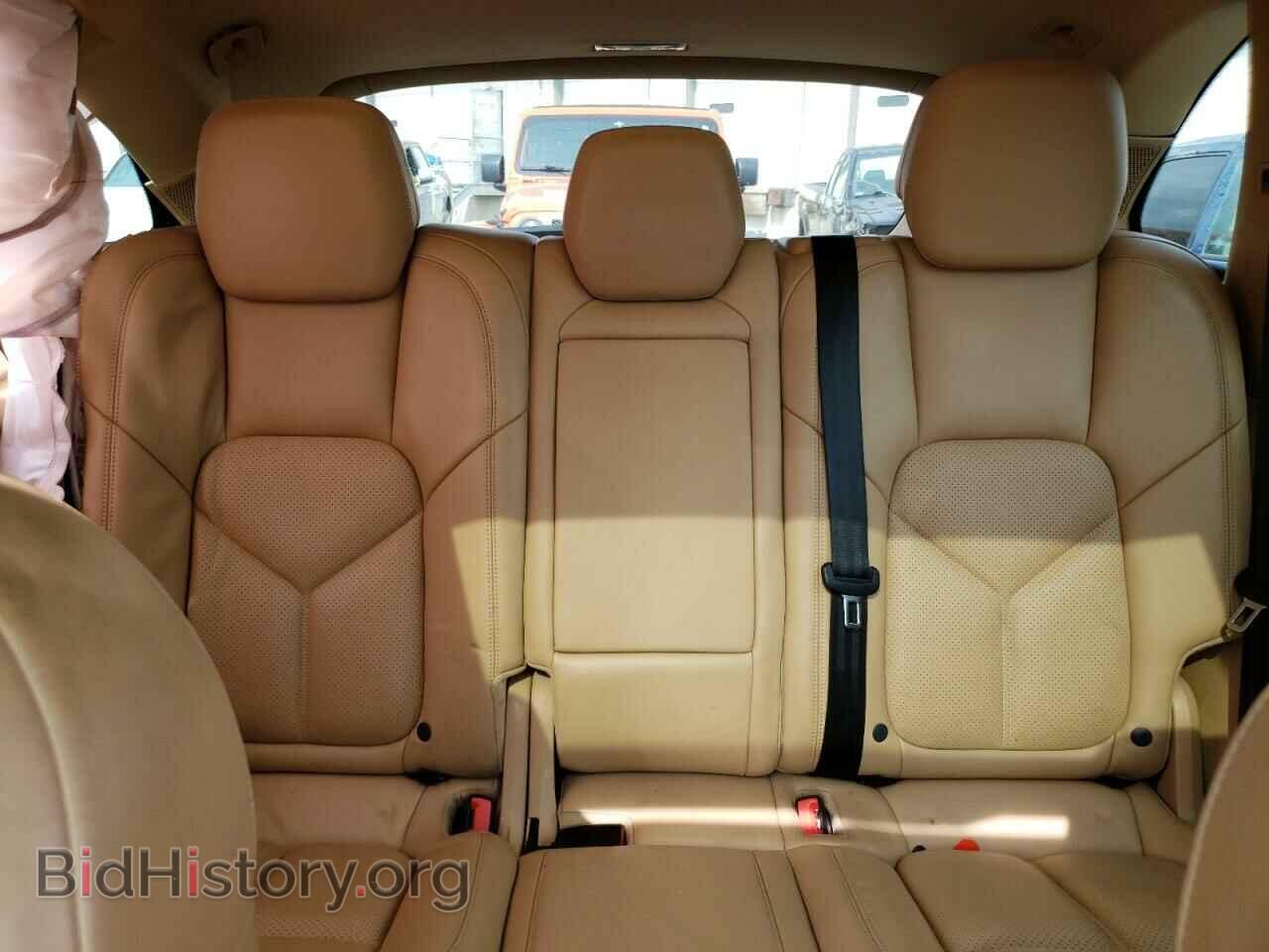 2016 PORSCHE CAYENNE - VIN: WP1AA2A25GLA02427 - Photo 10