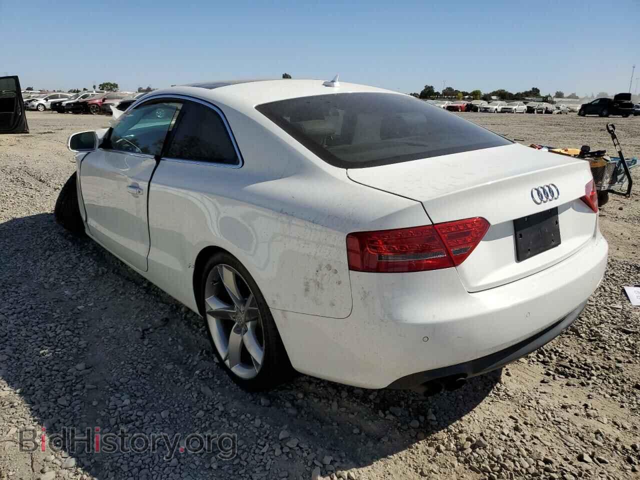 2011 AUDI A5 - VIN: WAULFAFR9BA034150 - Фото 2