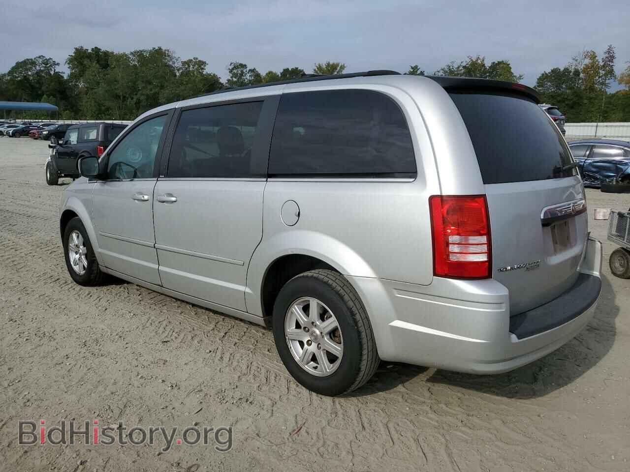 2008 CHRYSLER MINIVAN - VIN: 2A8HR54P28R824718 - Фото 2