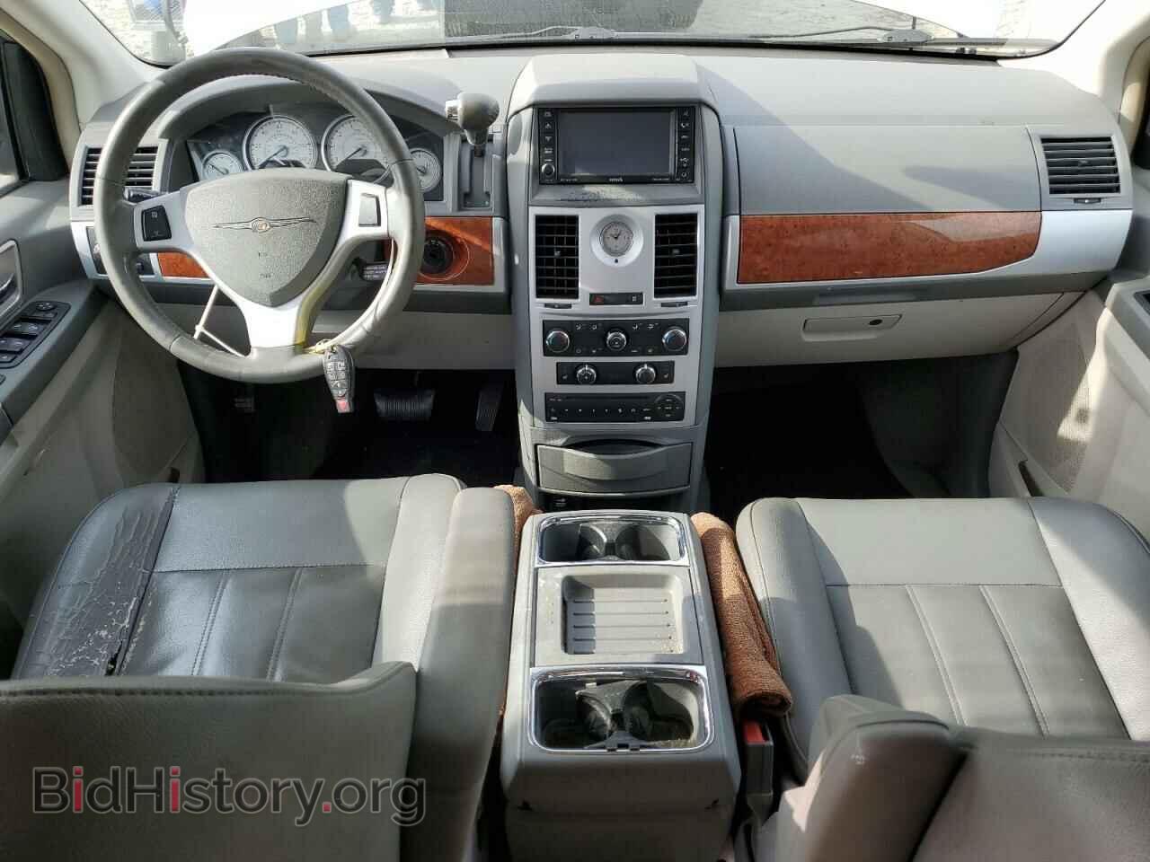 2008 CHRYSLER MINIVAN - VIN: 2A8HR54P28R824718 - Фото 8