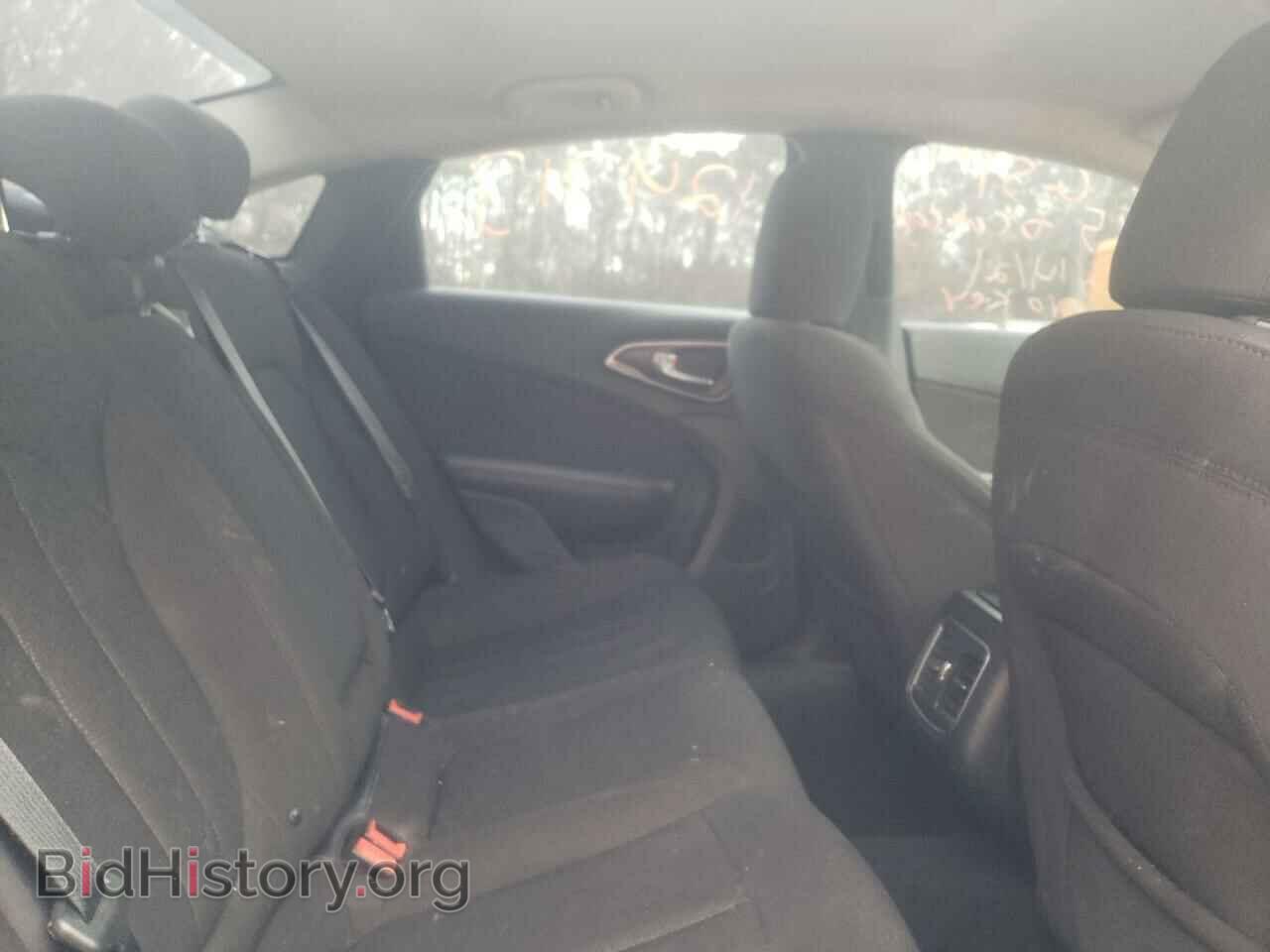 2015 CHRYSLER 200 - VIN: 1C3CCCAB3FN640659 - Фото 6