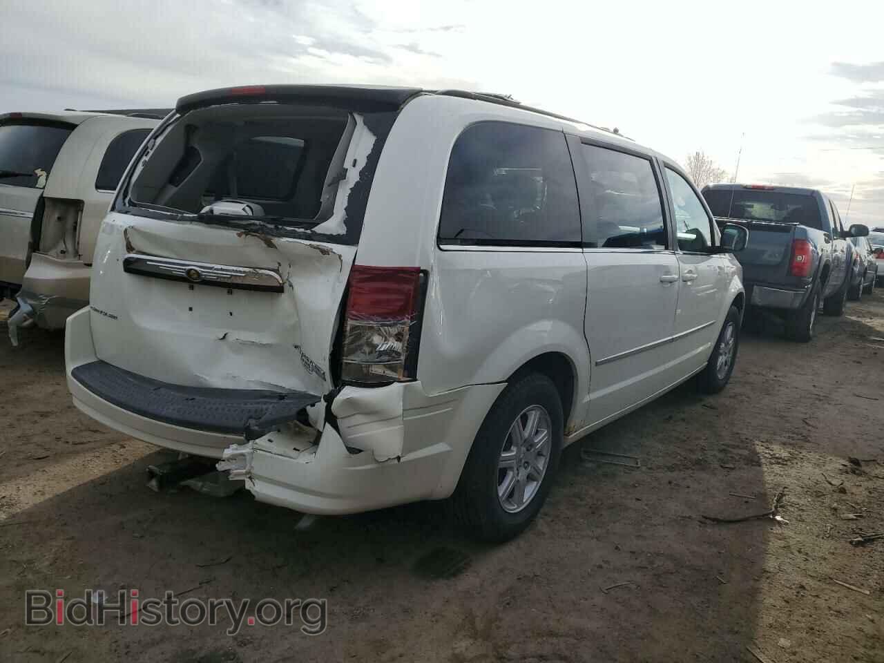 2010 CHRYSLER MINIVAN - VIN: 2A4RR5D13AR235877 - Фото 3
