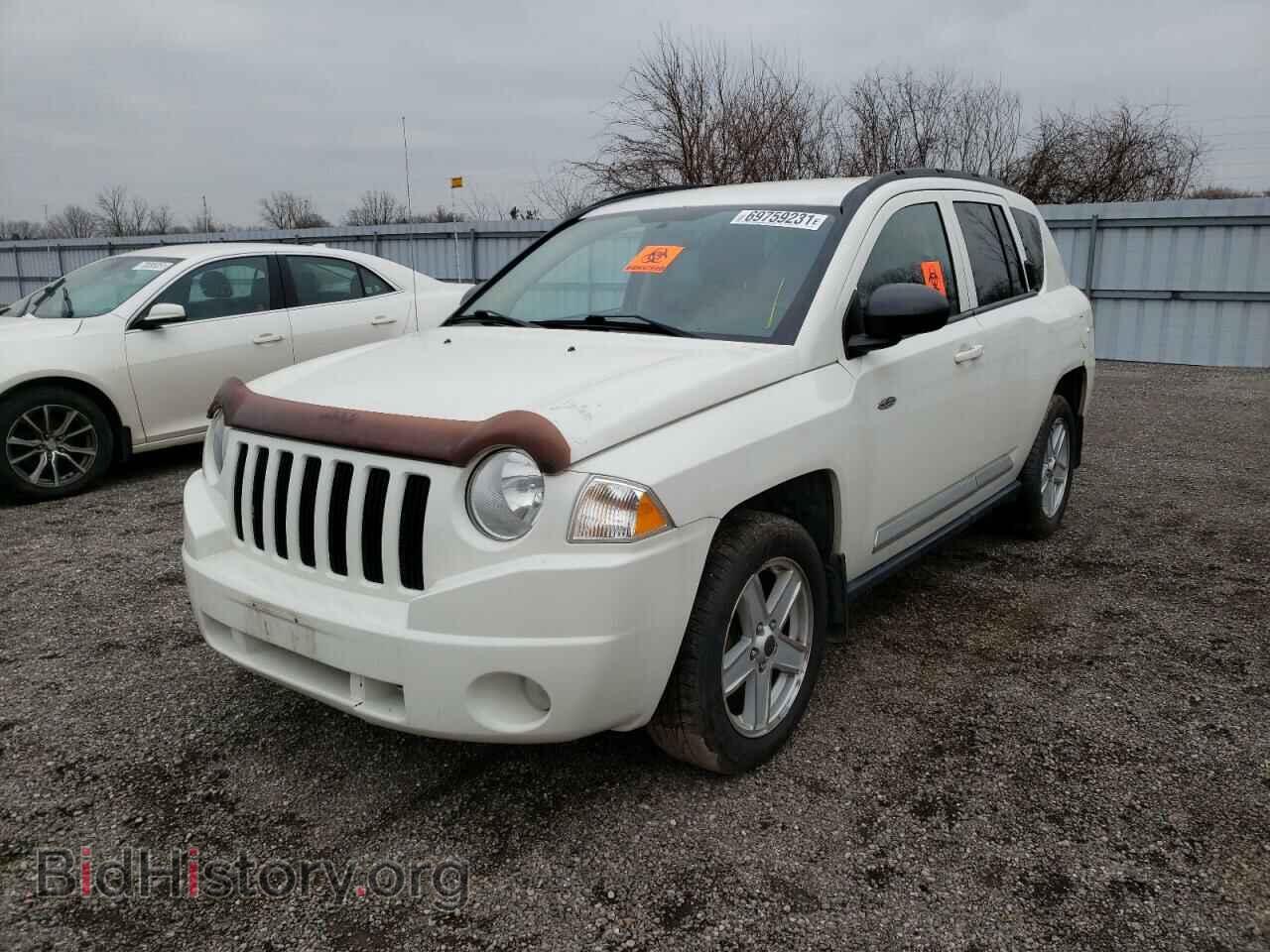 2010 JEEP COMPASS - VIN: 1J4NF4FB4AD636154 - Фото 2