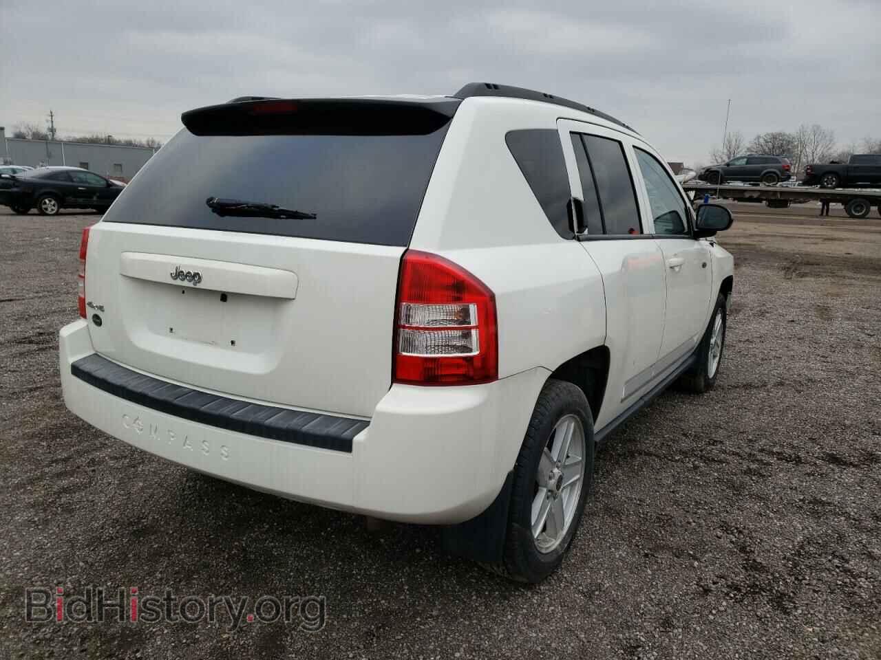 2010 JEEP COMPASS - VIN: 1J4NF4FB4AD636154 - Фото 4