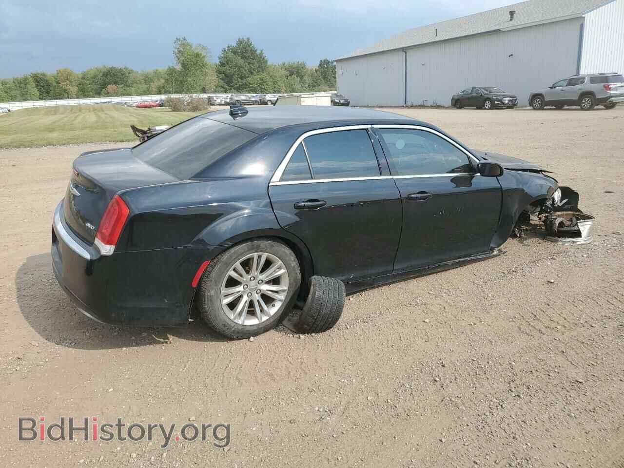 2017 CHRYSLER 300 - VIN: 2C3CCAAG6HH603780 - Фото 3