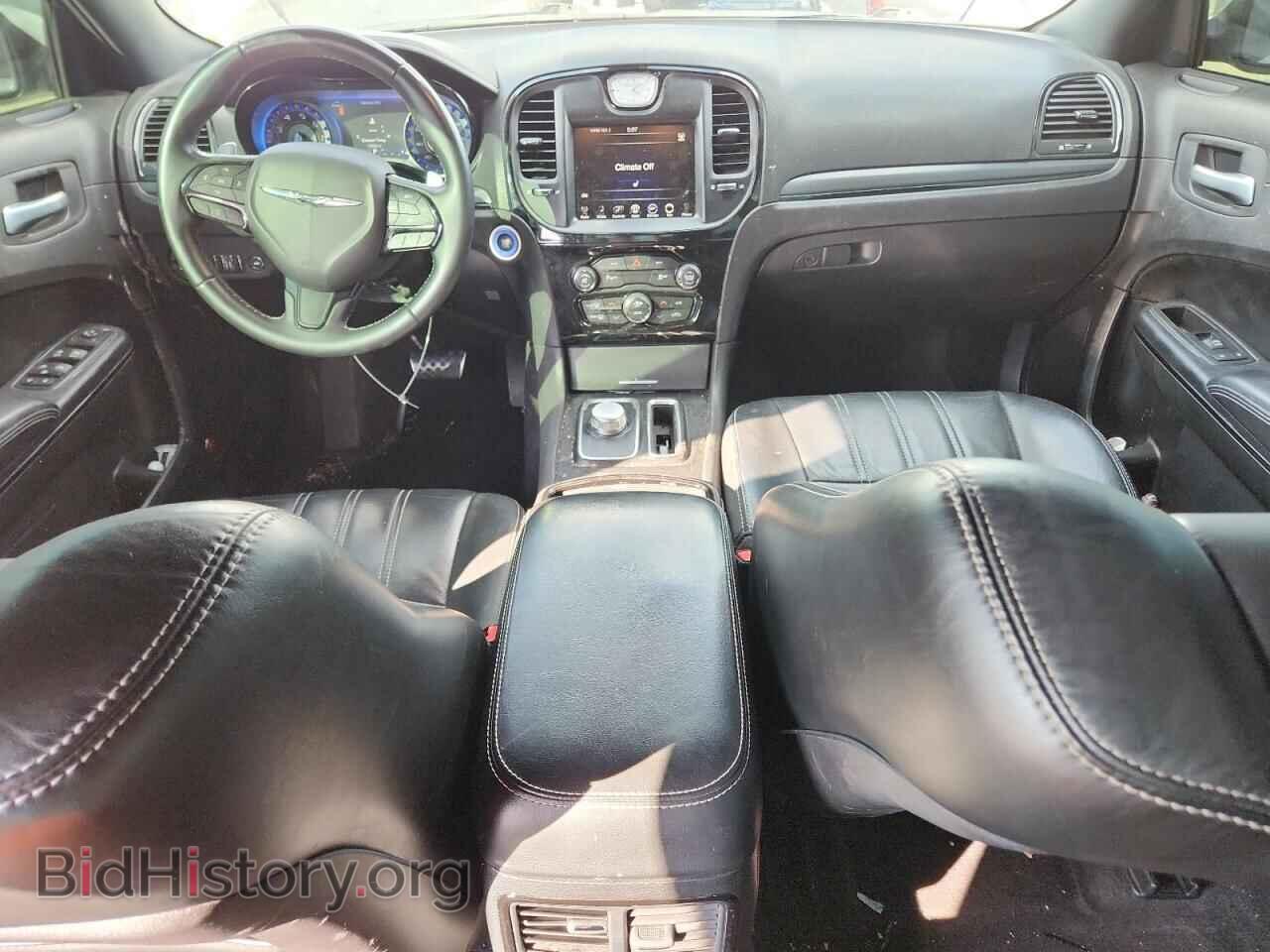 2016 CHRYSLER 300 - VIN: 2C3CCAGG7GH270284 - Photo 8