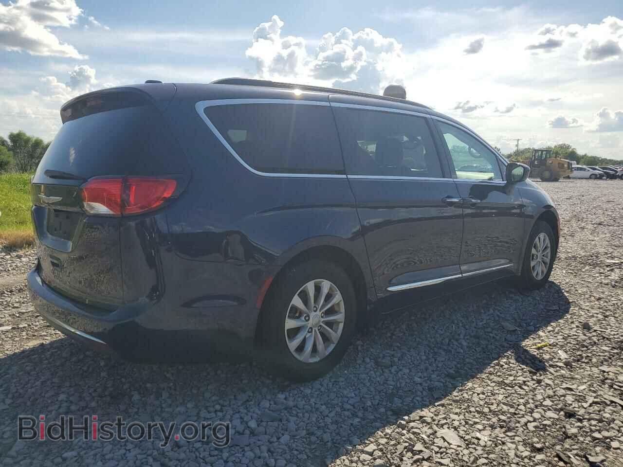 2017 CHRYSLER PACIFICA - VIN: 2C4RC1BG9HR745510 - Photo 3