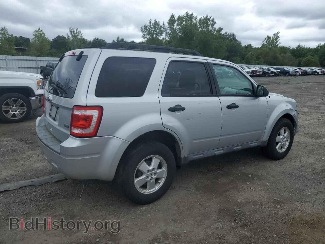 2010 FORD ESCAPE - VIN: 1FMCU9DG4AKB18664 - Фото 3