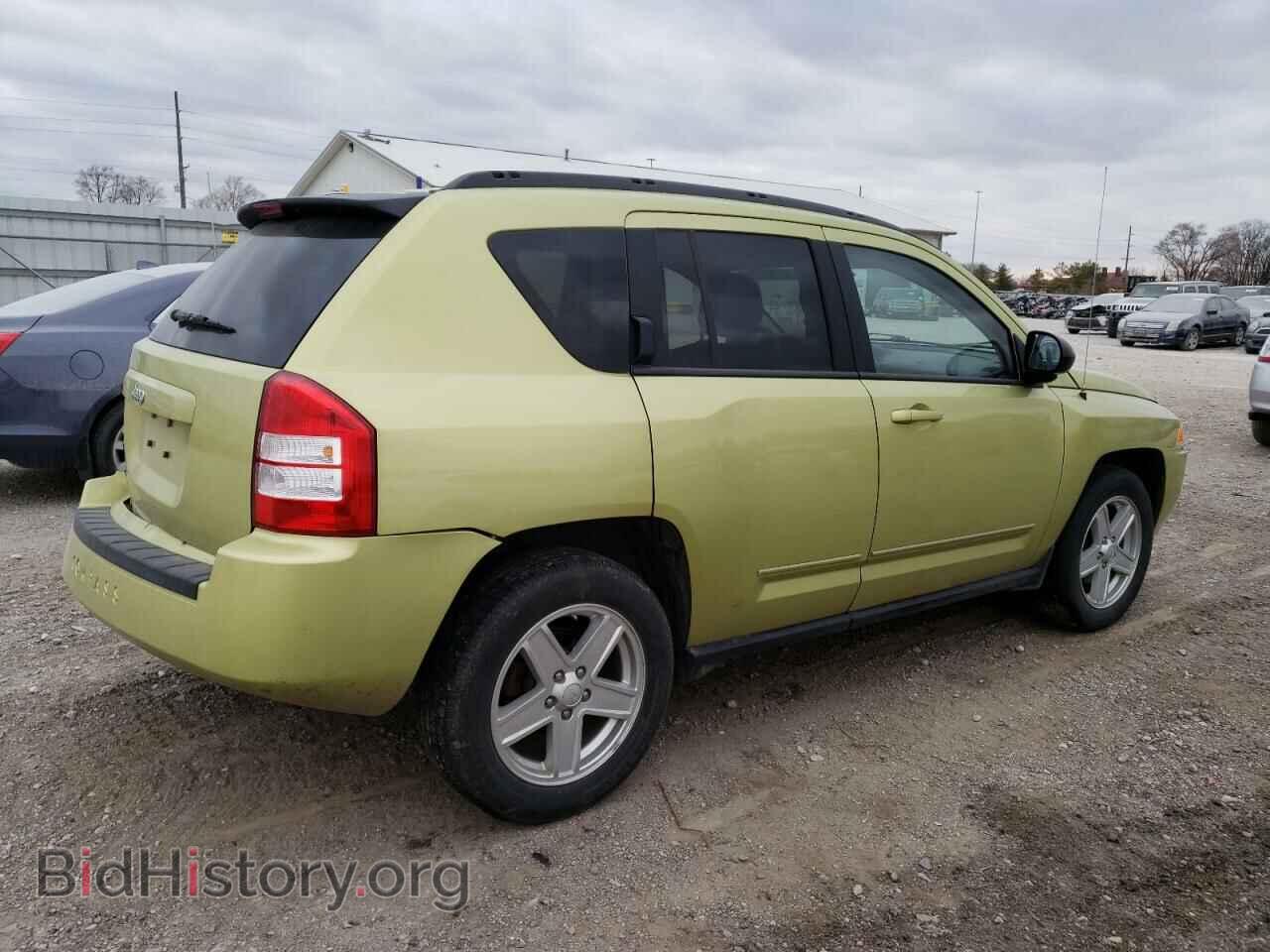 2010 JEEP COMPASS - VIN: 1J4NF4FB2AD506017 - Photo 3