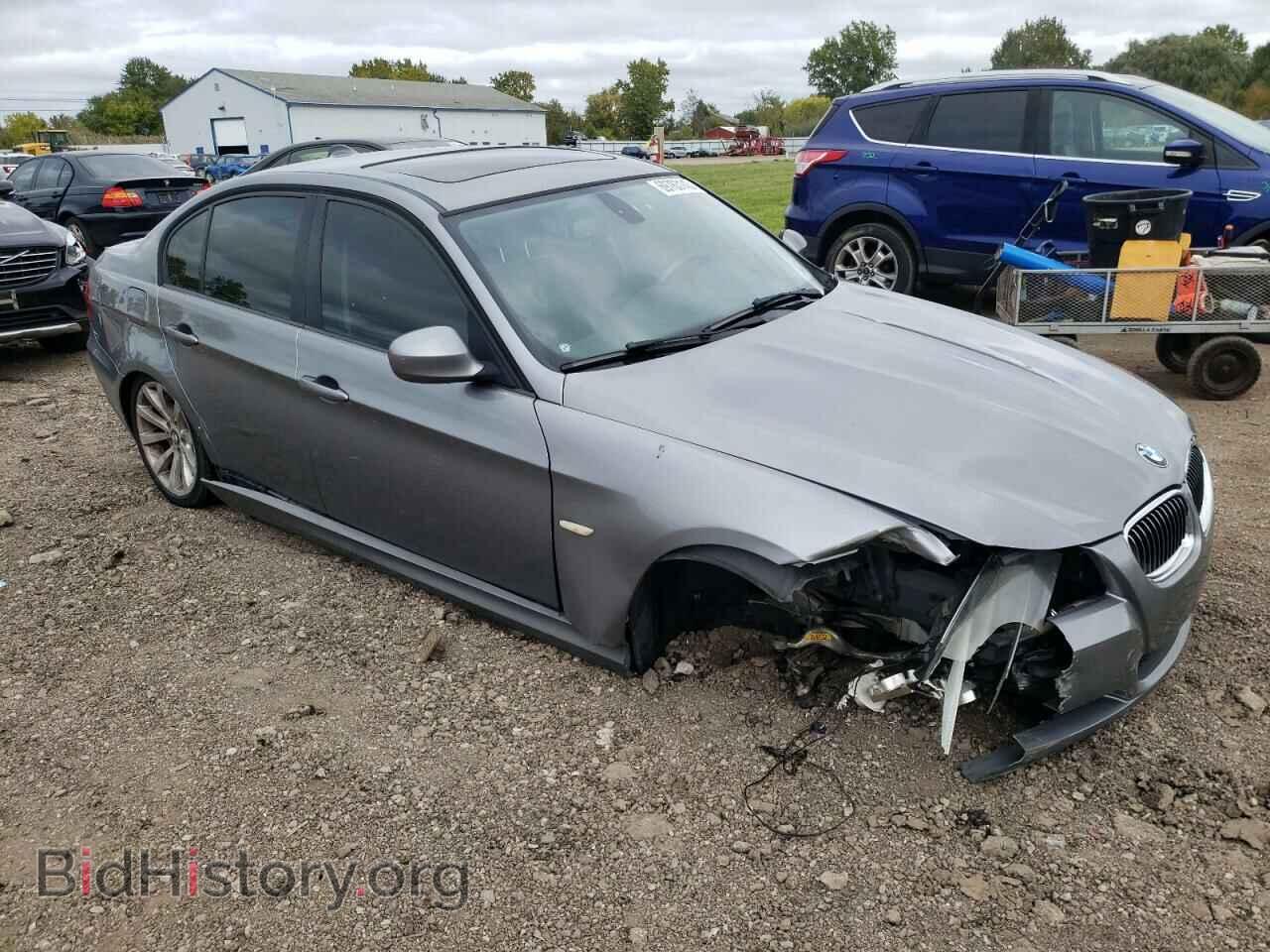 2011 BMW 3 SERIES - VIN: WBAPH5C55BF093459 - Фото 4