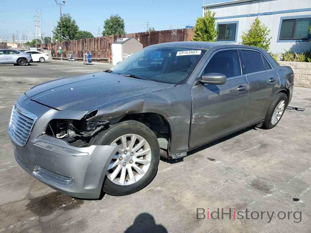 Photo 2C3CA4CG3BH556946 - CHRYSLER 300 2011