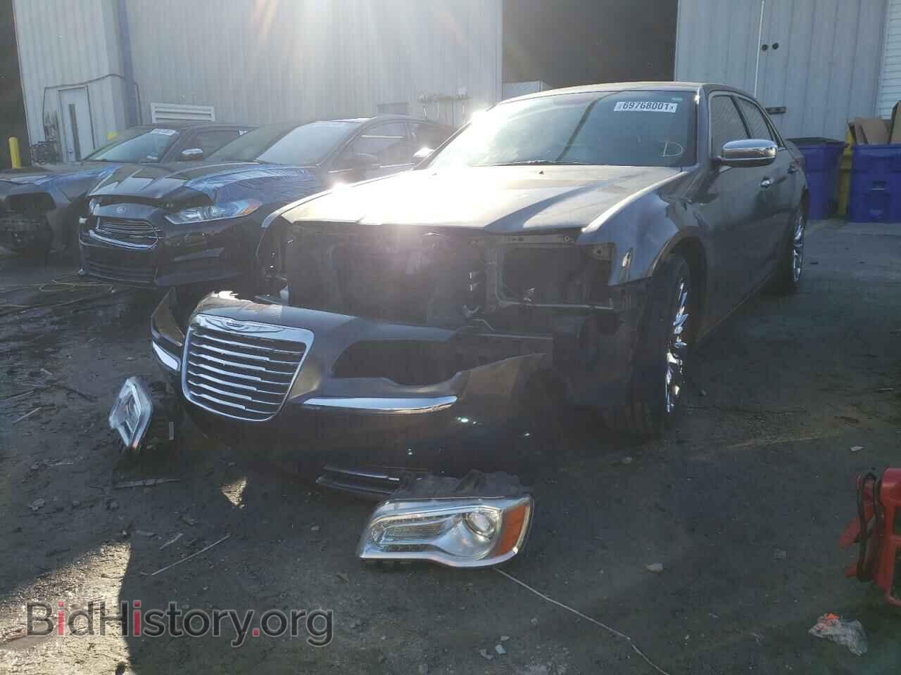 2014 CHRYSLER 300 - VIN: 2C3CCAAG6EH327855 - Фото 2