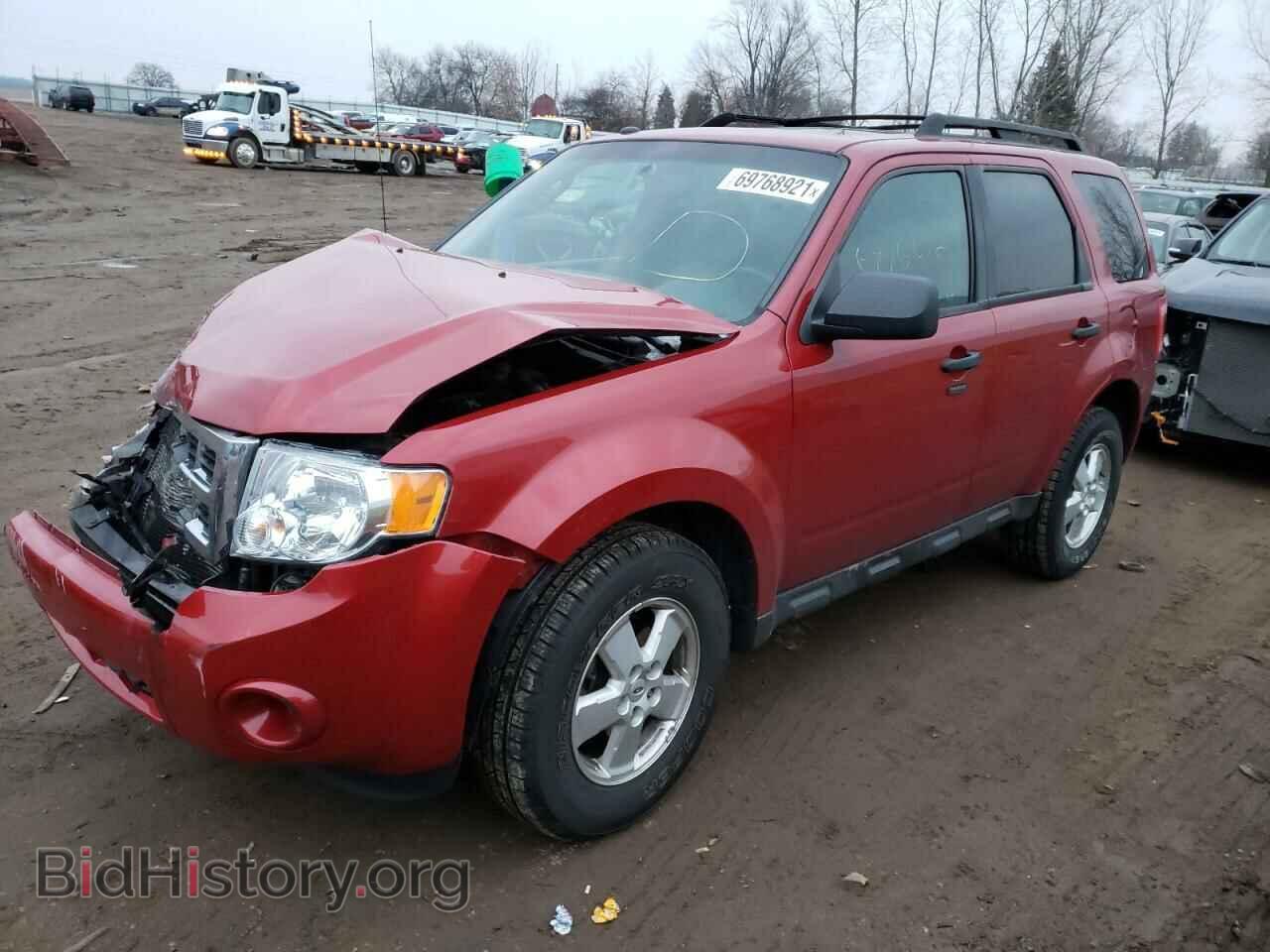 2011 FORD ESCAPE - VIN: 1FMCU9D74BKC37073 - Фото 2