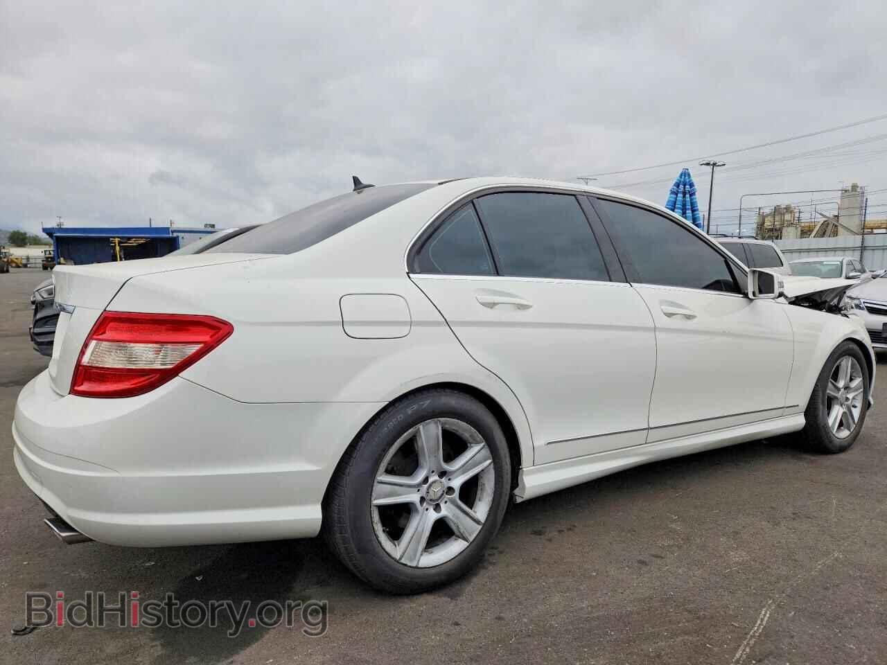 2011 MERCEDES-BENZ C-CLASS - VIN: WDDGF5EB5BR182030 - Photo 3
