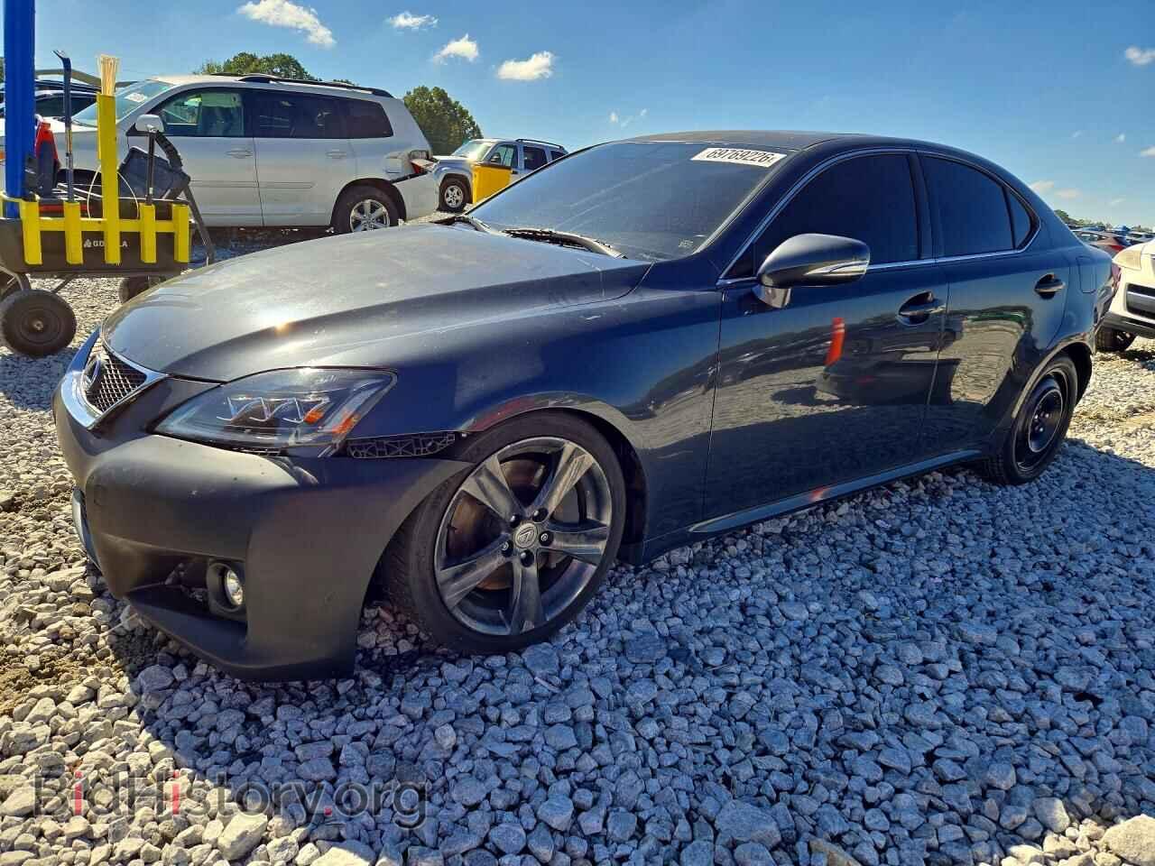 Photo JTHBE5C26B5028216 - LEXUS IS 2011