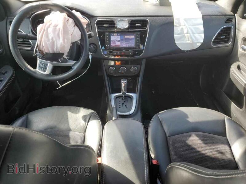 2013 Chrysler 200 (VIN 1C3CCBCG5DN621241) — фото 8 из 12