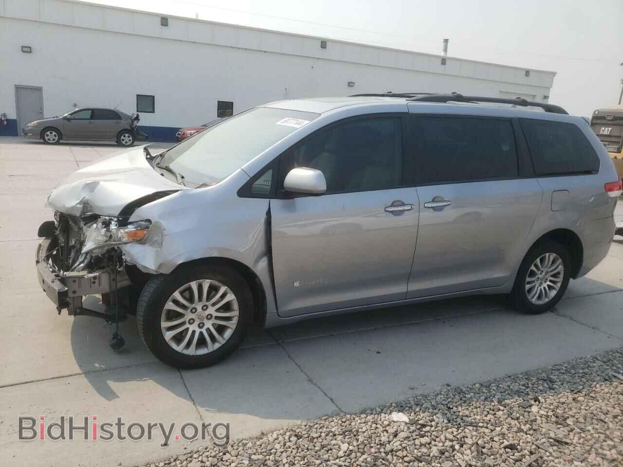 Photo 5TDYK3DC0DS347043 - TOYOTA All Models 2013