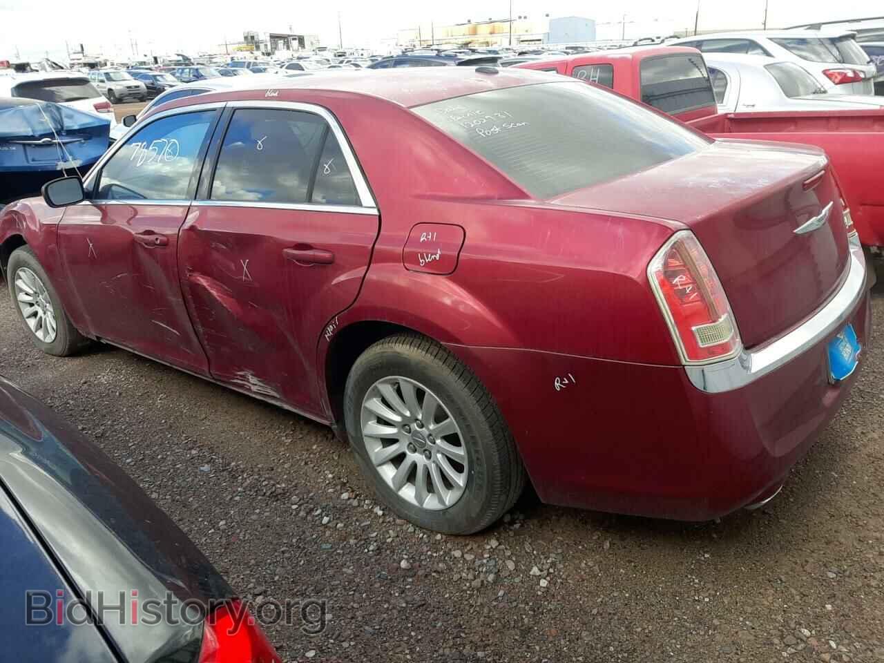 2011 CHRYSLER 300 - VIN: 2C3CA4CG5BH535824 - Фото 2