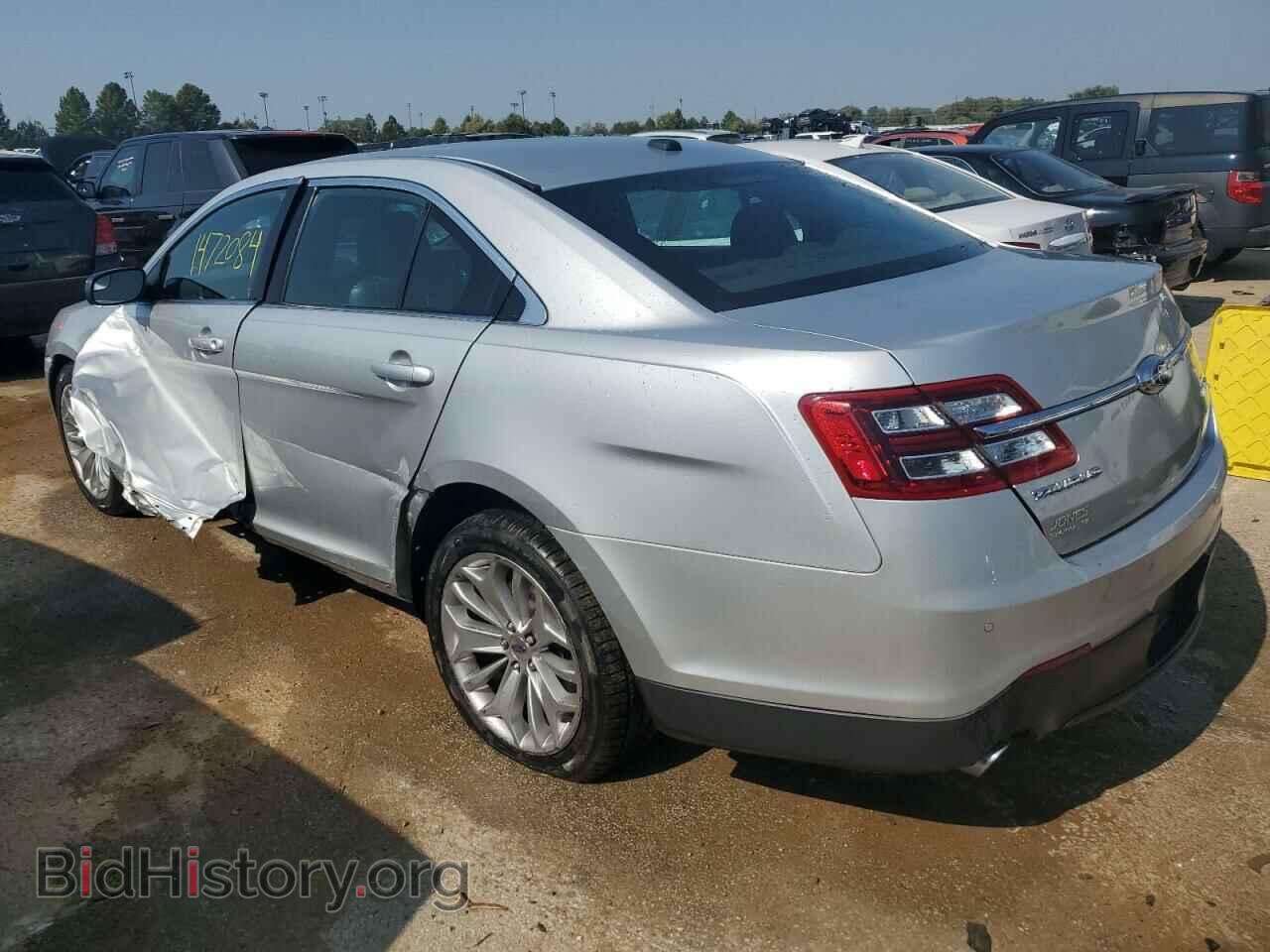 2016 FORD TAURUS - VIN: 1FAHP2F82GG101880 - Photo 2