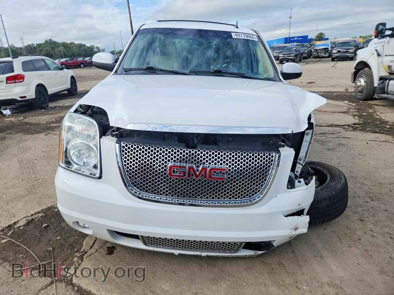 2014 GMC YUKON - VIN: 1GKS2EEF2ER178402 - Photo 5