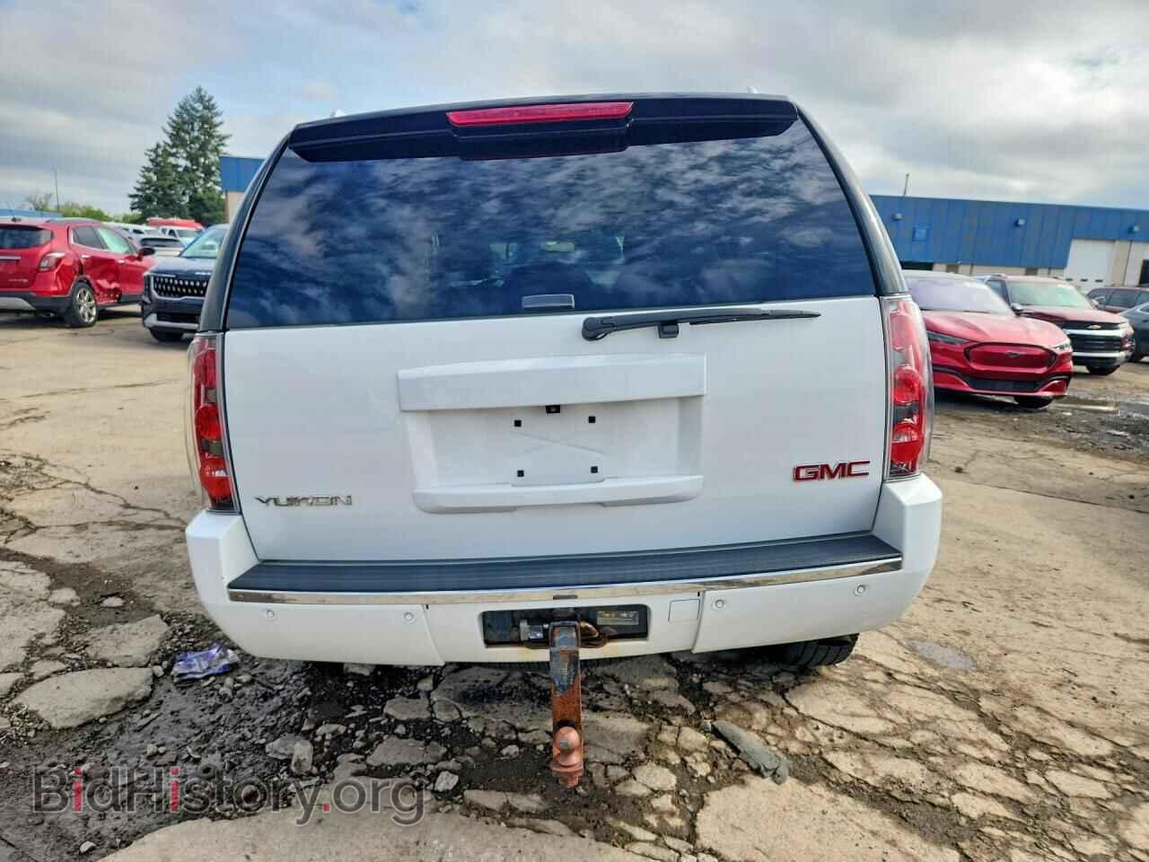 2014 GMC YUKON - VIN: 1GKS2EEF2ER178402 - Photo 6