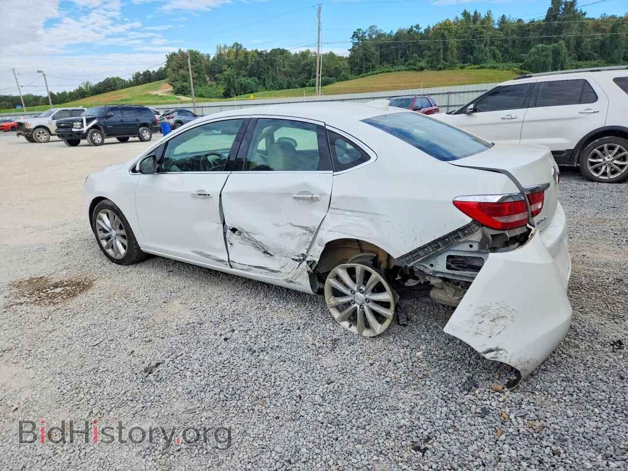 2015 BUICK VERANO - VIN: 1G4PS5SK6F4141947 - Photo 2