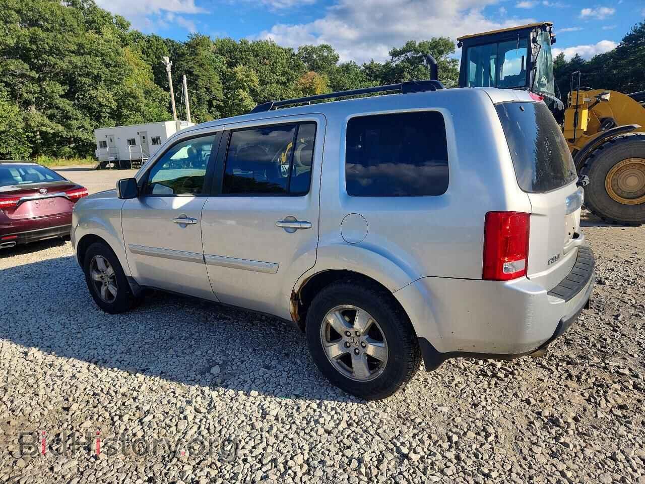 2011 HONDA PILOT - VIN: 5FNYF4H41BB002778 - Фото 2