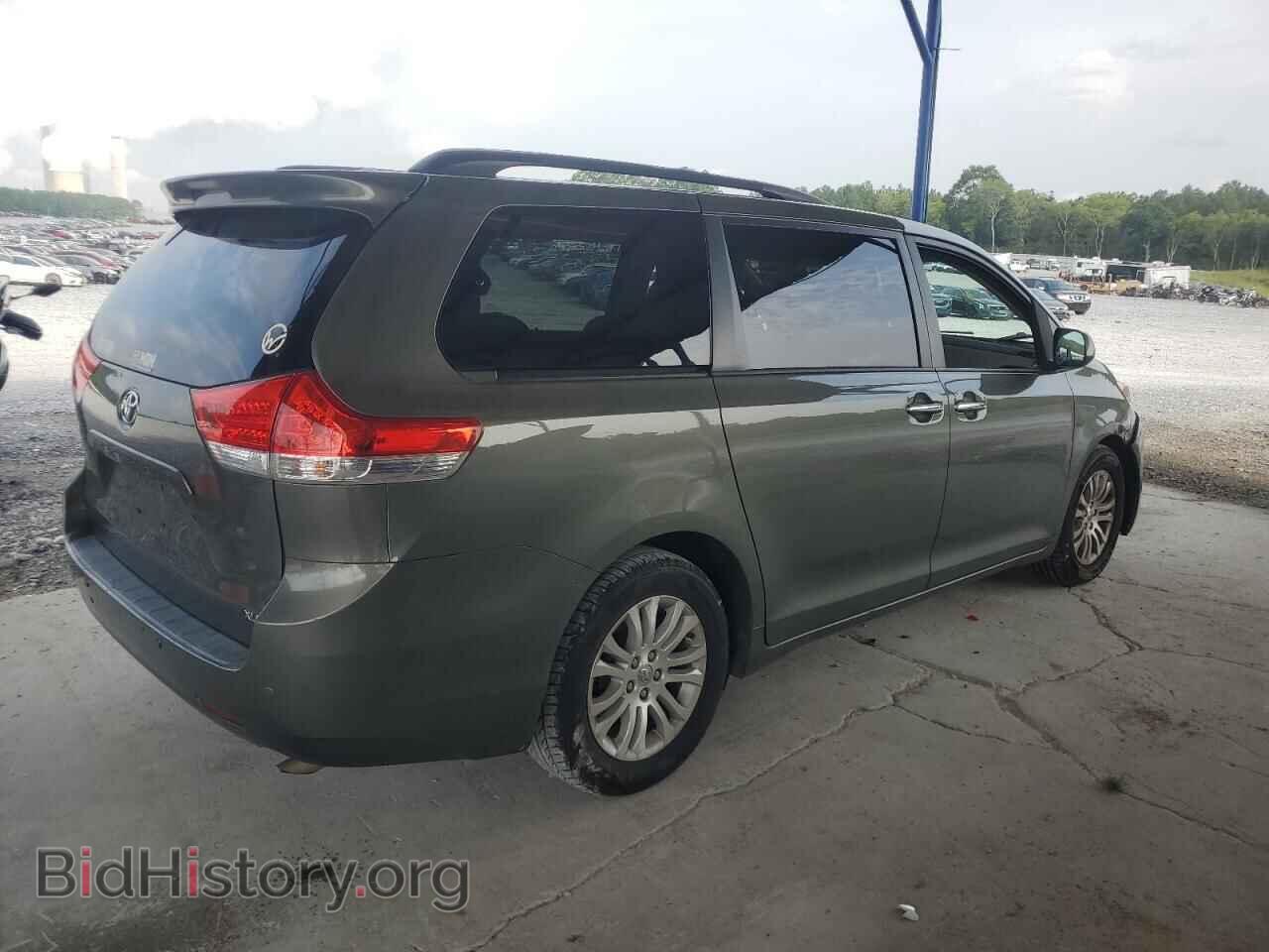 2011 TOYOTA All Models - VIN: 5TDYK3DC4BS132990 - Фото 3