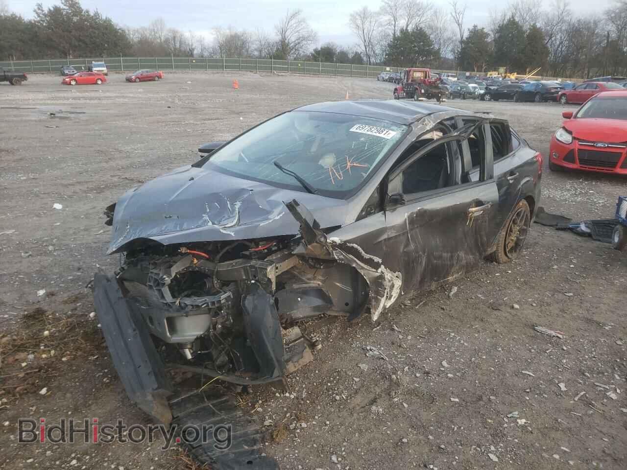 2016 FORD FOCUS - VIN: 1FADP3F23GL297173 - Photo 2