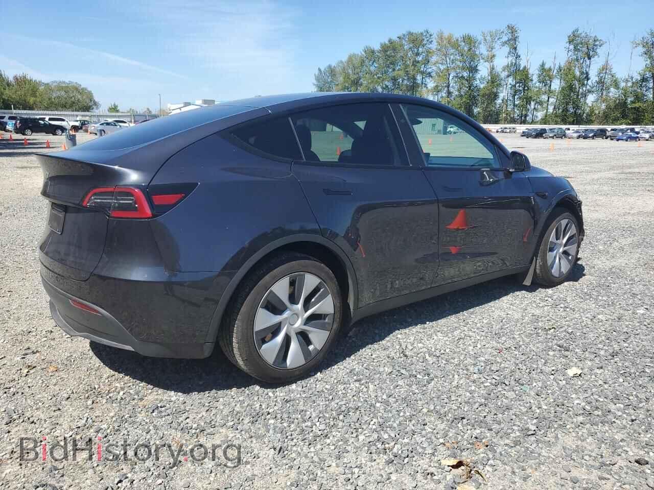 2024 TESLA MODEL Y - VIN: 7SAYGDED6RF045107 - Photo 3