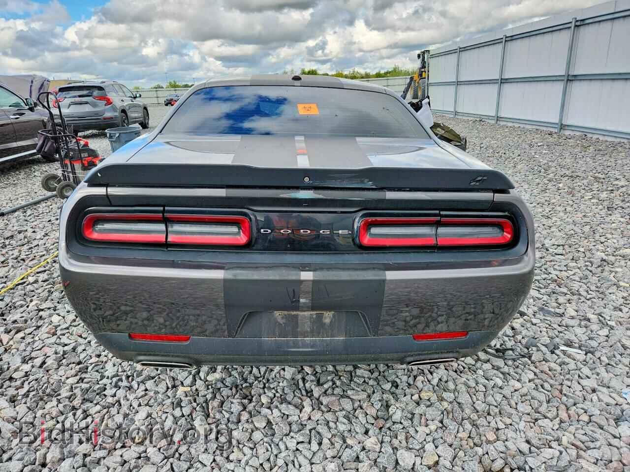 2019 DODGE CHALLENGER - VIN: 2C3CDZGG1KH677912 - Фото 6