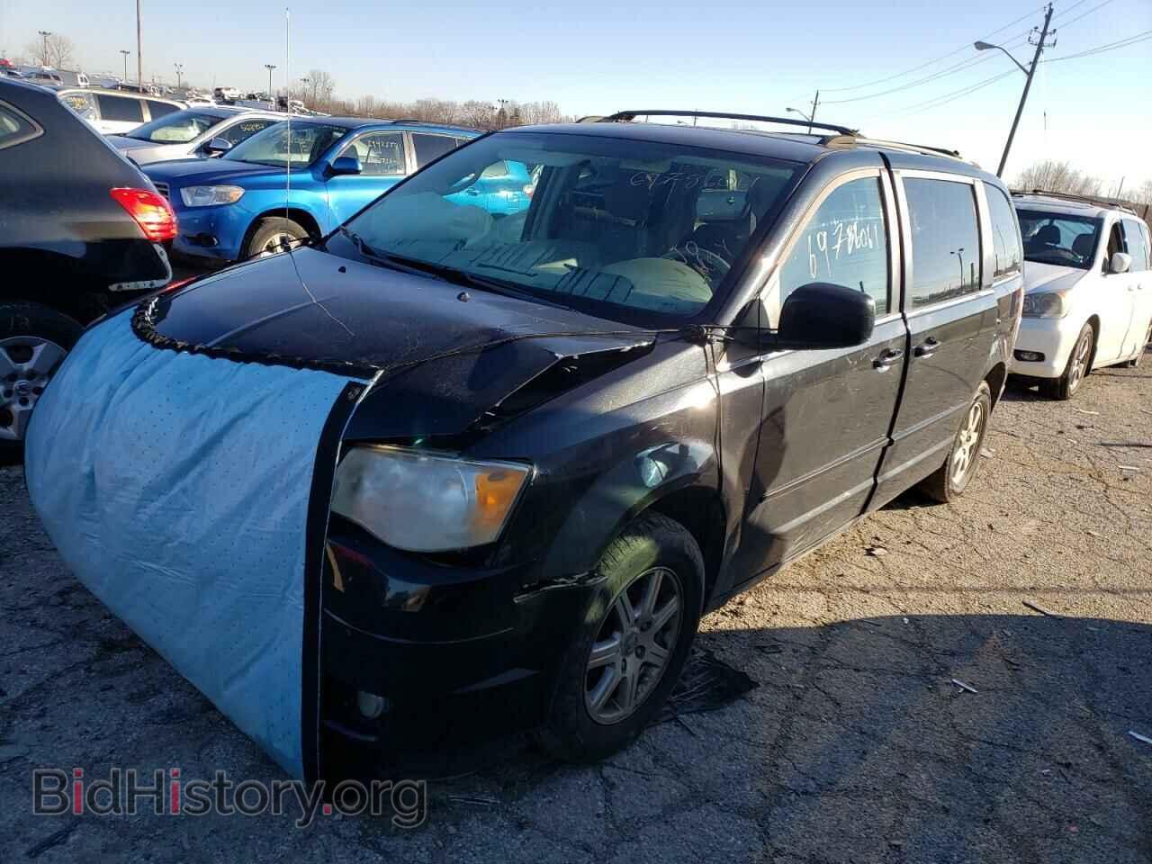 2008 CHRYSLER MINIVAN - VIN: 2A8HR54P58R780410 - Фото 2