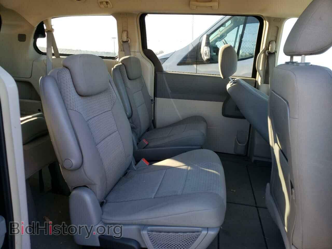 2008 CHRYSLER MINIVAN - VIN: 2A8HR54P58R780410 - Фото 6
