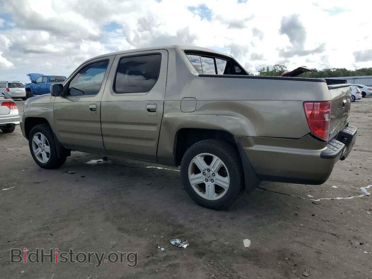 2011 HONDA RIDGELINE - VIN: 5FPYK1F53BB006862 - Фото 2