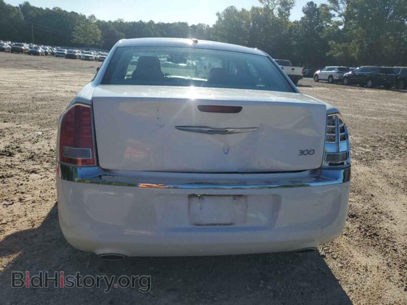 2014 Chrysler 300 (VIN 2C3CCAAG9EH141713) — фото 6 из 12