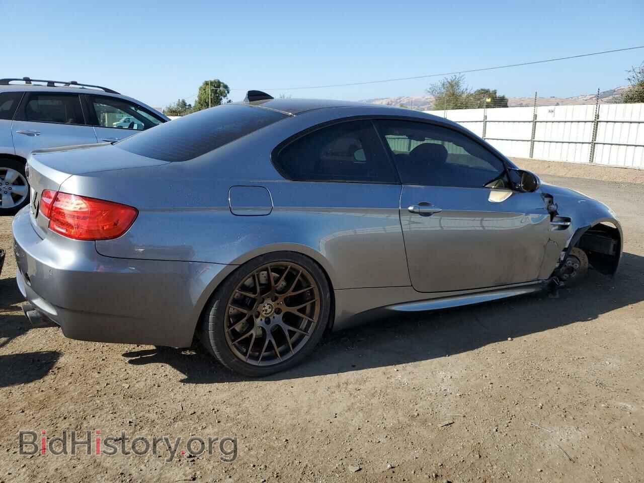 2011 BMW M3 - VIN: WBSKG9C56BE368214 - Фото 3