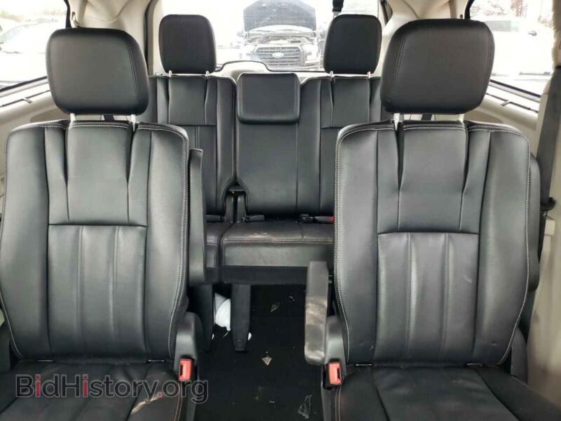 2016 Chrysler MINIVAN (VIN 2C4RC1BG0GR269968) — photo 10 of 13