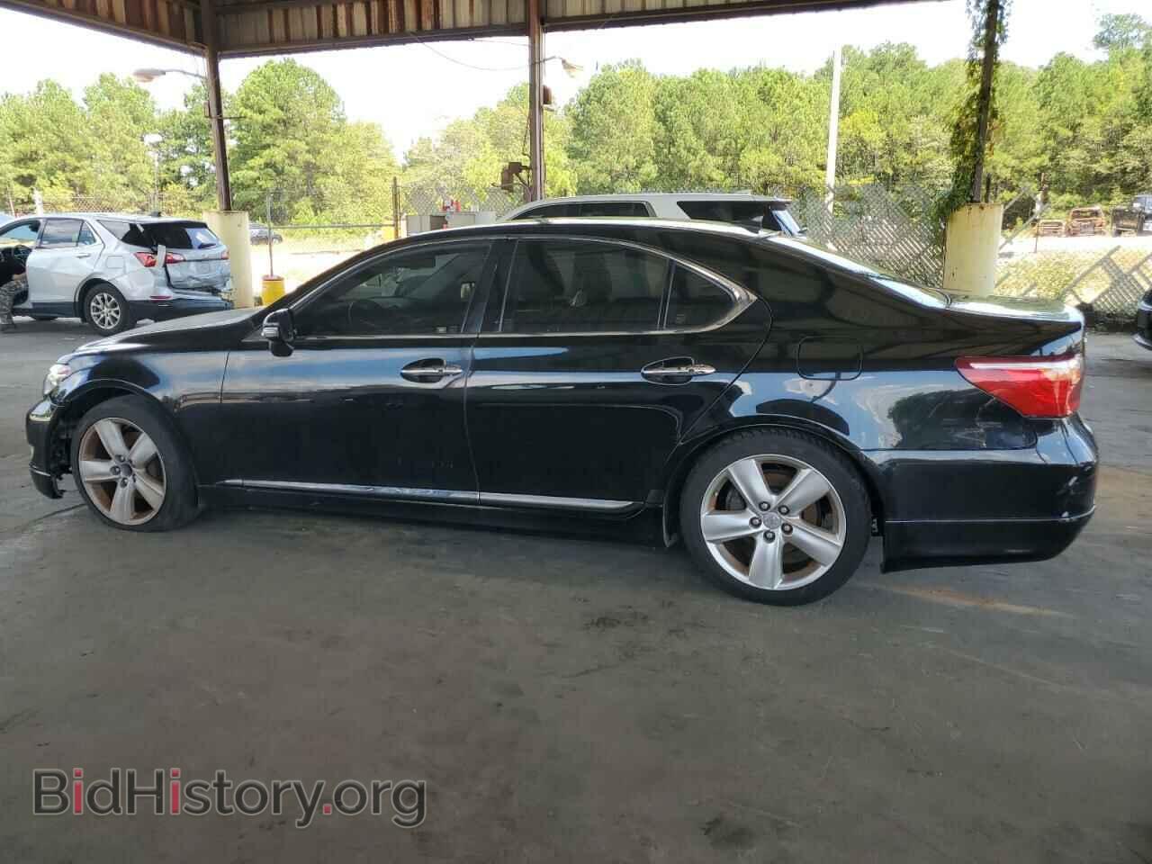 2010 LEXUS LS460 - VIN: JTHBL5EF7A5095184 - Photo 2
