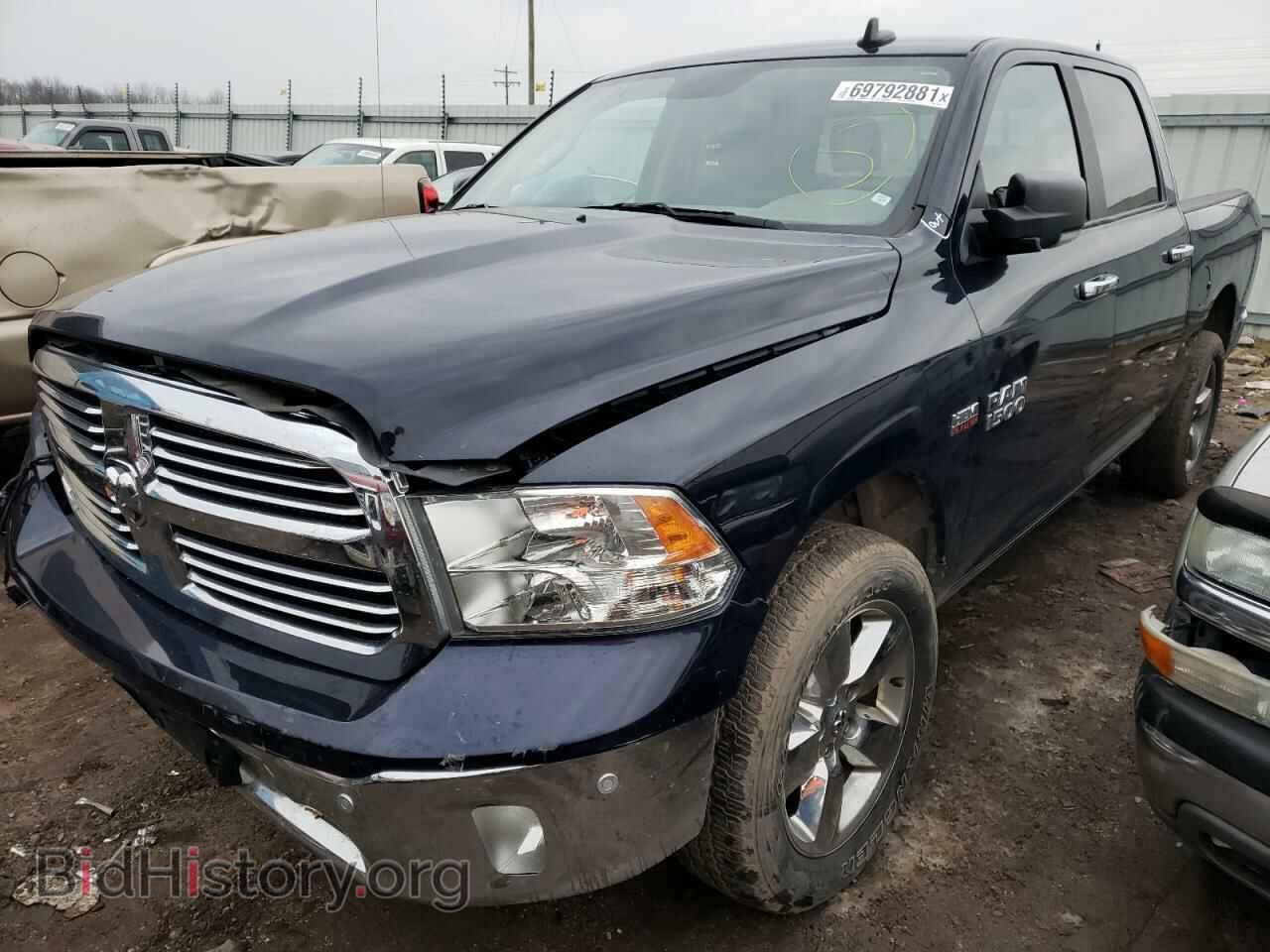 2017 RAM 1500 - VIN: 3C6RR7LT9HG523074 - Фото 2