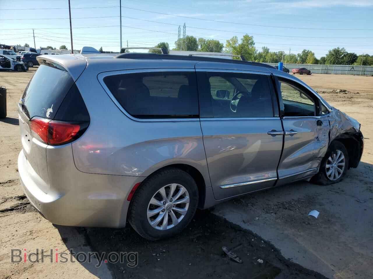 2017 CHRYSLER PACIFICA - VIN: 2C4RC1BG7HR684660 - Фото 3